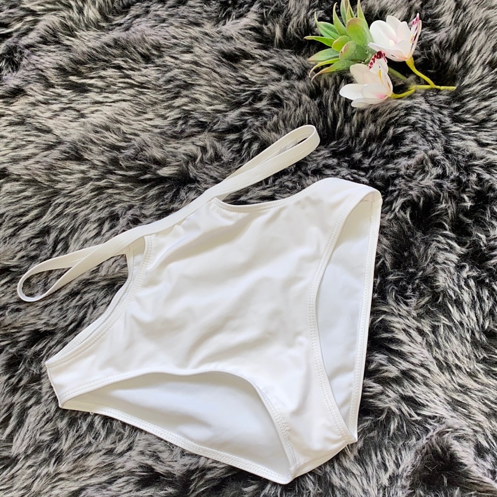 Shein white bikini bottoms size medium